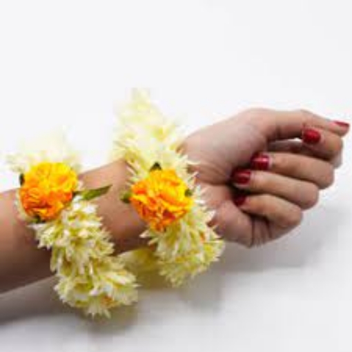 Picture of Traditional Artificial Bridal Hand Gajra